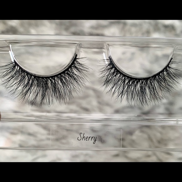 “Sherry” || Lashful Lengths Luxury Mink Eyelashes - Picture 1 of 7